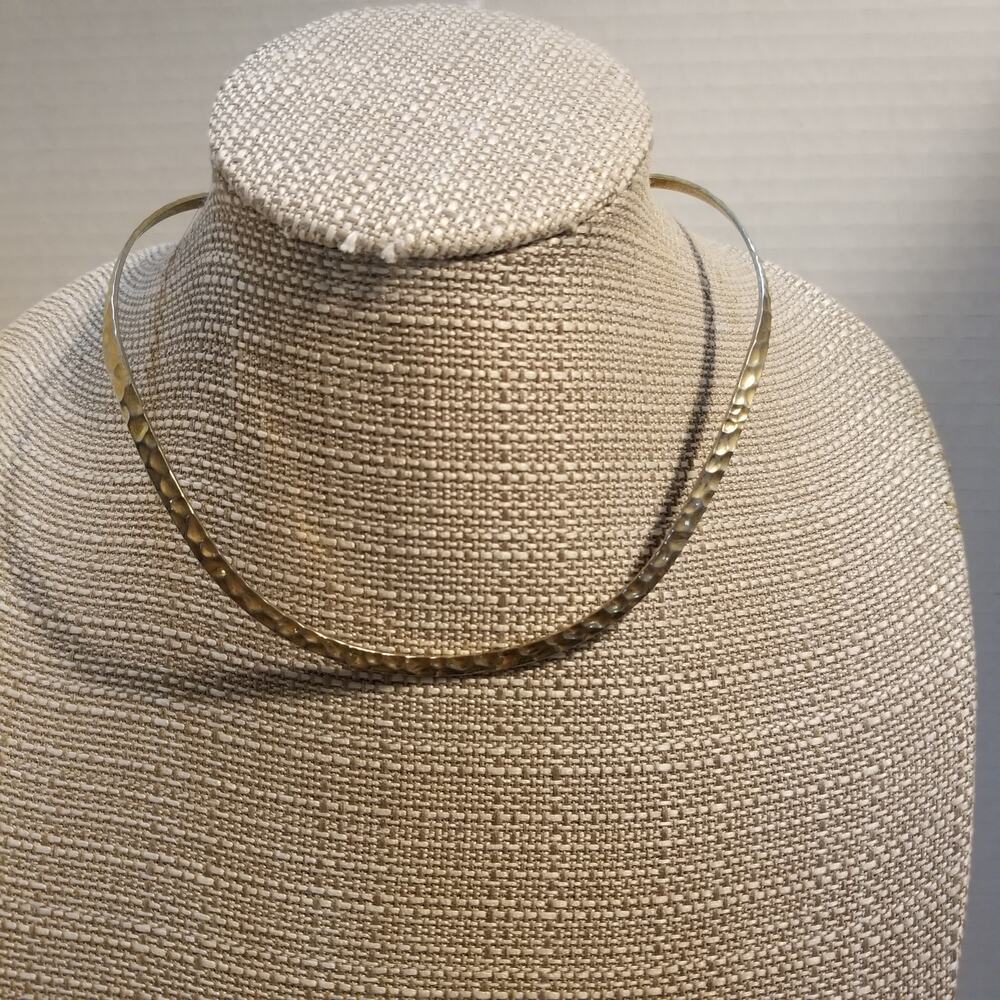 Best gold tone collar necklace hammer textured fifteen inches